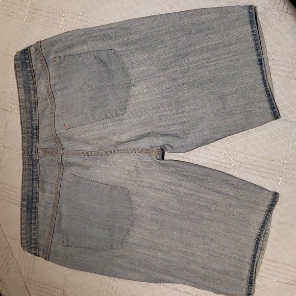 ARTICLES OF SOCIETY nwot NANCY Bermuda Jean Shorts Paint Distressed Women's 31 - Picture 11 of 16